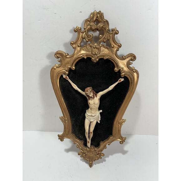 Large religious wall plaque Corpus Christi 19”x10” Plastic